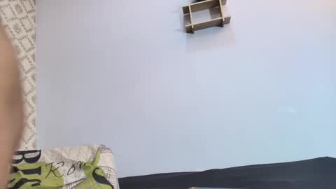 Raquel  online show from March 2025 12:04:02 PM