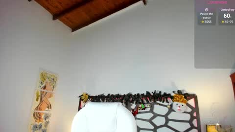   online show from December 2024 02:03:02 PM