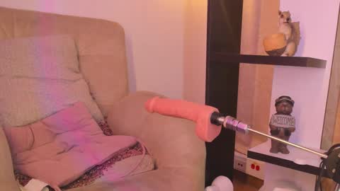 Chantall online show from February 2025 07:44:01 AM