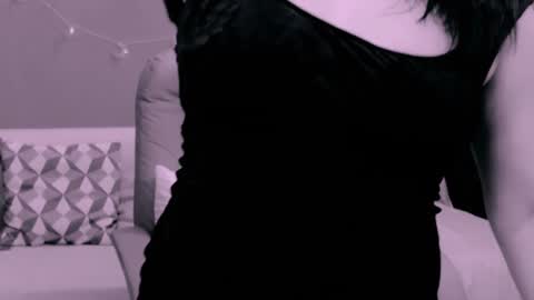 The Queen online show from December 2024 05:24:01 PM