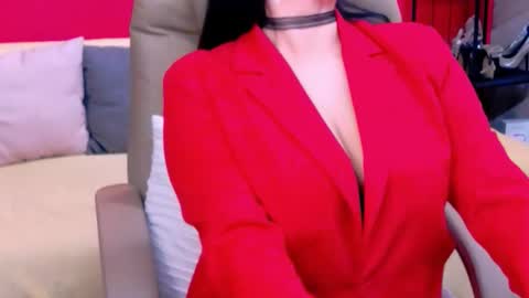 The Queen online show from October 2025 03:10:01 PM