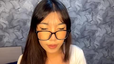 Ayano online show from November 2025 08:25:01 AM