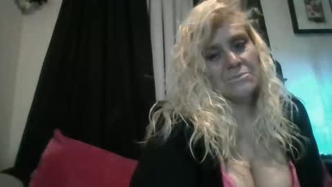 Ms. Behaving online show from October 2025 11:05:01 AM