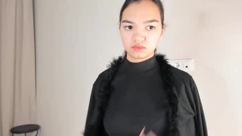 MIchelle online show from November 2025 07:41:02 AM