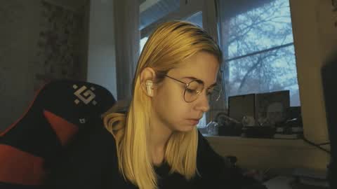 Nancy online show from November 2025 08:13:01 AM