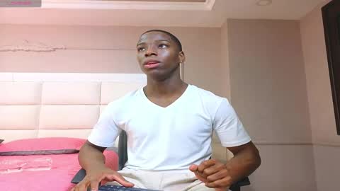 Snapshot of charlesbrown_ chatting on October 2025 11:25:01 AM charlesbrown_ online show from October 2025 11:25:01 AM