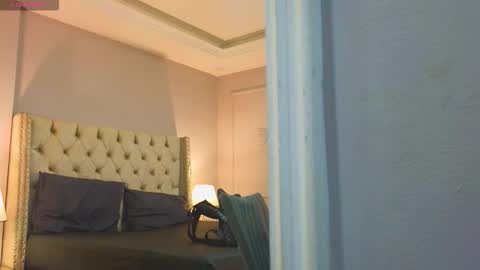 Snapshot of charlesbrown_ chatting on November 2025 12:20:01 PM charlesbrown_ online show from November 2025 12:20:01 PM