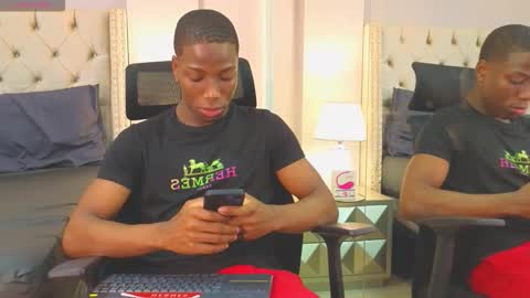 Snapshot of charlesbrown_ chatting on November 2025 12:27:02 PM charlesbrown_ online show from November 2025 12:27:02 PM