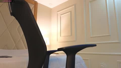 Snapshot of charlesbrown_ chatting on December 2025 12:21:02 PM charlesbrown_ online show from December 2025 12:21:02 PM