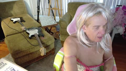 Charli online show from April 2026 10:42:02 PM