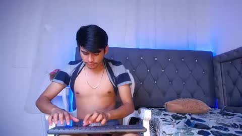 Charlie online show from September 2025 05:01:02 AM