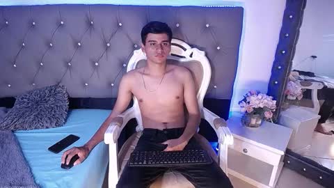 Charlie online show from October 2025 04:32:01 AM