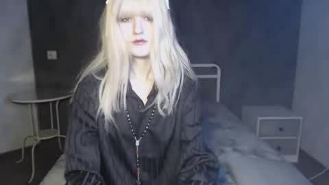 Snapshot of charlie_crystal chatting on February 2026 12:36:01 AM Charlie online show from February 2026 12:36:01 AM