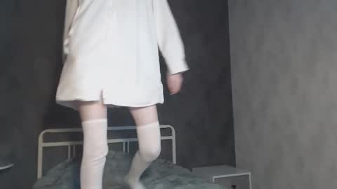 Snapshot of charlie_crystal chatting on March 2026 02:39:01 AM Charlie online show from March 2026 02:39:01 AM