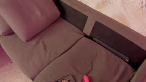 Snapshot of charlie_eusse chatting on December 2024 05:14:02 AM charlie eusse online show from December 2024 05:14:02 AM