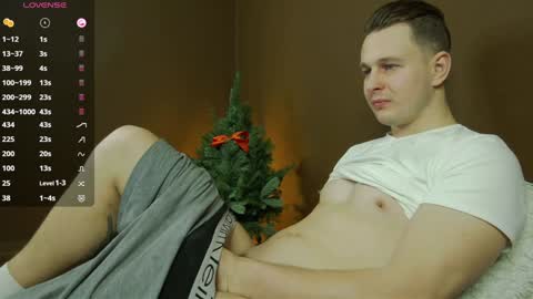 Snapshot of charlie_smiley chatting on December 2024 04:45:01 AM Charlie Smiley online show from December 2024 04:45:01 AM