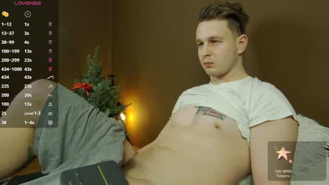 Snapshot of charlie_smiley chatting on December 2024 01:00:01 PM Charlie Smiley online show from December 2024 01:00:01 PM