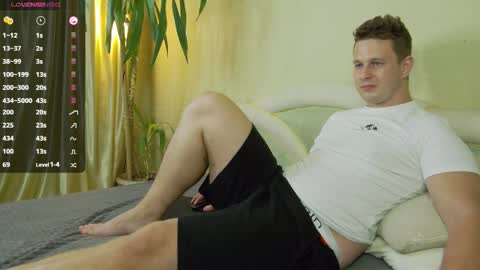 Snapshot of charlie_smiley chatting on September 2025 05:57:02 PM Charlie Smiley online show from September 2025 05:57:02 PM