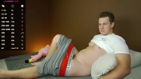 Snapshot of charlie_smiley chatting on September 2025 01:51:02 AM Charlie Smiley online show from September 2025 01:51:02 AM