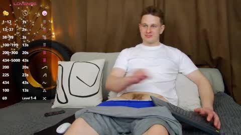 Snapshot of charlie_smiley chatting on May 2026 07:41:01 PM Charlie Smiley online show from May 2026 07:41:01 PM