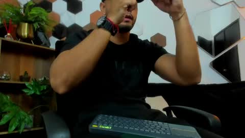   online show from May 2026 01:56:01 AM