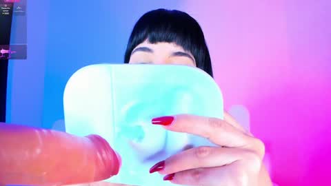 Charloott Evans online show from December 2024 10:45:01 PM