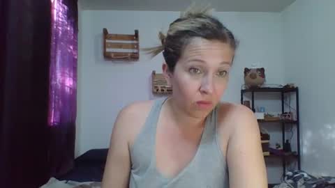 charlott online show from January 2025 10:43:01 PM