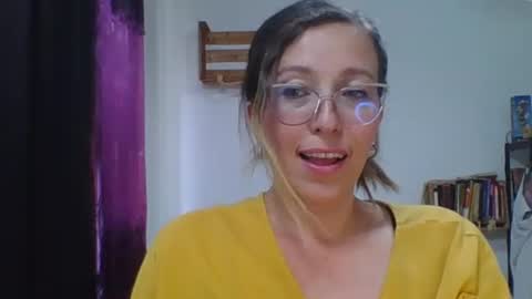 charlott online show from September 2025 07:40:02 PM