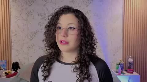 Snapshot of charlote__miller chatting on June 2026 11:47:02 AM You honey online show from June 2026 11:47:02 AM