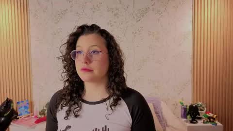 Snapshot of charlote__miller chatting on July 2026 12:30:01 PM You honey online show from July 2026 12:30:01 PM