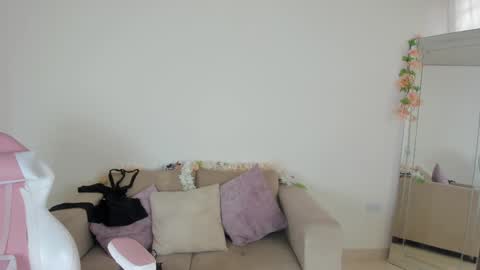    online show from December 2024 08:36:02 PM