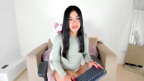    online show from February 2025 09:27:02 PM