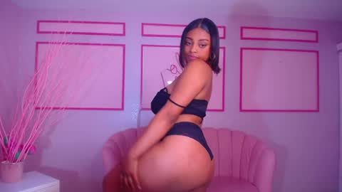 Snapshot of charlote_fun_a chatting on January 2025 01:38:02 PM Charlote online show from January 2025 01:38:02 PM