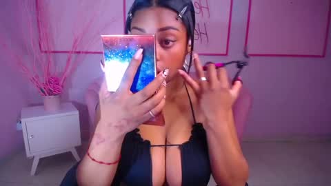 Snapshot of charlote_fun_a chatting on January 2025 10:32:01 AM Charlote online show from January 2025 10:32:01 AM