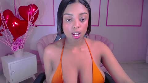 Snapshot of charlote_fun_a chatting on February 2025 10:51:02 AM Charlote online show from February 2025 10:51:02 AM