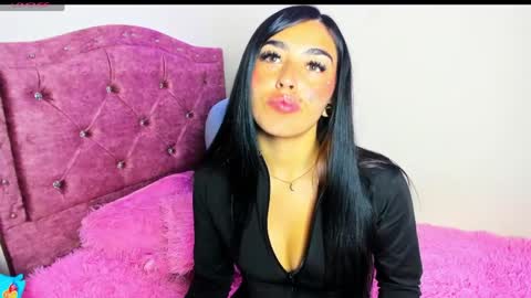 Charlothe online show from April 2026 11:51:02 PM