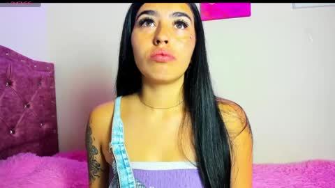 Charlothe online show from April 2026 02:20:01 AM