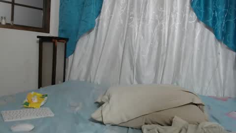 Snapshot of charlotte2852 chatting on February 2026 01:18:02 AM karinaa independent model online show from February 2026 01:18:02 AM