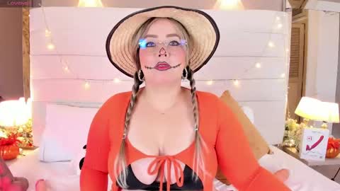 Snapshot of charlotte93x chatting on October 2025 11:52:01 AM Charlotte online show from October 2025 11:52:01 AM