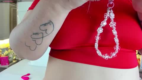 Snapshot of charlotte93x chatting on October 2025 11:44:01 AM Charlotte online show from October 2025 11:44:01 AM