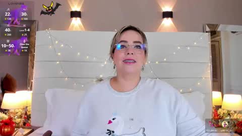 Snapshot of charlotte93x chatting on November 2025 11:32:01 AM Charlotte online show from November 2025 11:32:01 AM