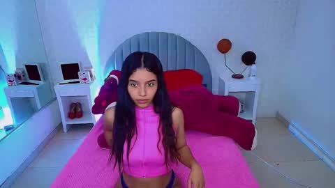 Snapshot of charlotte_0309 chatting on February 2026 04:10:01 AM charlotte online show from February 2026 04:10:01 AM