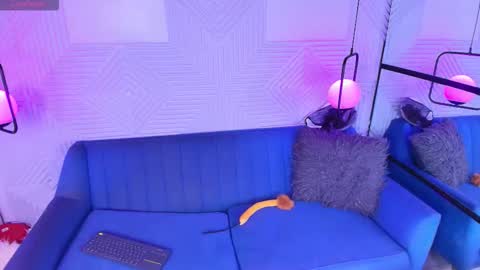 ambar online show from October 2025 11:07:01 AM