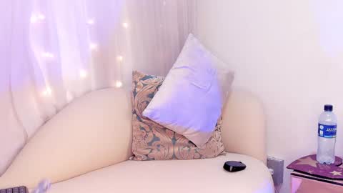   Charlotte  online show from February 2025 09:32:02 PM