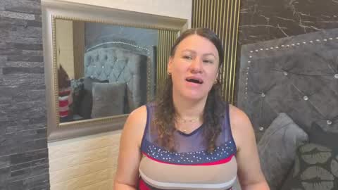 Snapshot of charlotte__g chatting on May 2026 11:07:01 AM charlotte online show from May 2026 11:07:01 AM
