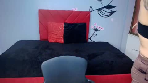 CHARLOTTE GRAY online show from November 2025 12:03:01 PM