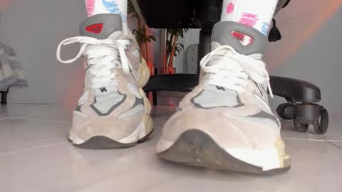 charlotte  grey online show from October 2025 07:36:02 PM