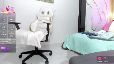 charlotte__milf online show from February 2026 07:56:01 AM