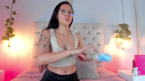 Snapshot of charlotte_collins_2 chatting on May 2026 03:47:01 AM Sofia online show from May 2026 03:47:01 AM