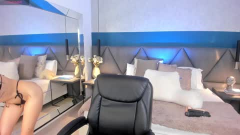 Charlotte online show from February 2025 03:41:02 PM